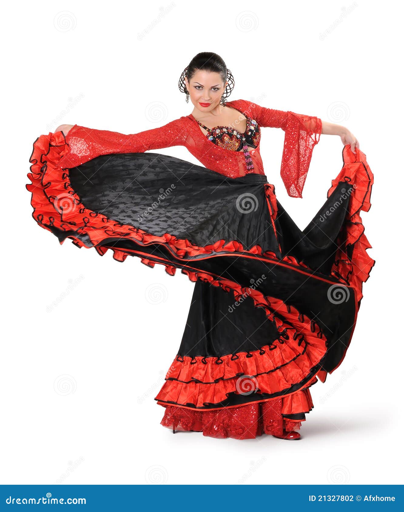 Desmárcate con conocimiento: Mitos comunes sobre el baile flamenco desenmascarados