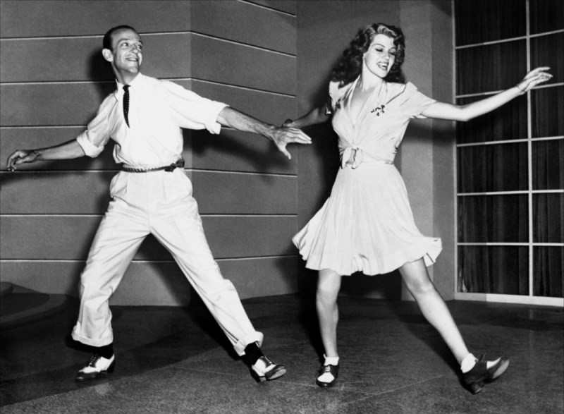 Baila claqué con estilo: Descubre los mejores ritmos de música para tus pasos