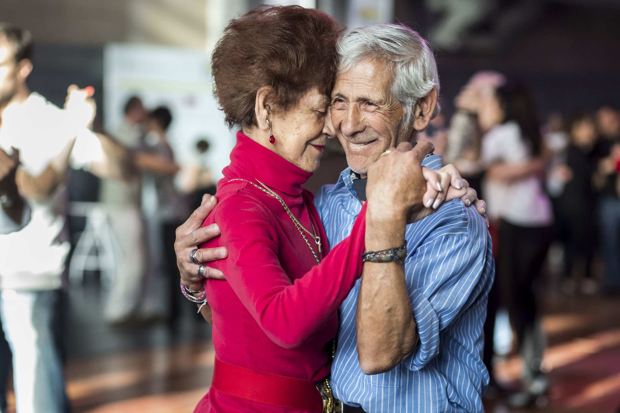 APRENDE A BAILAR TANGO: Pasos simples, pasión desbordante ¡Desde cero!