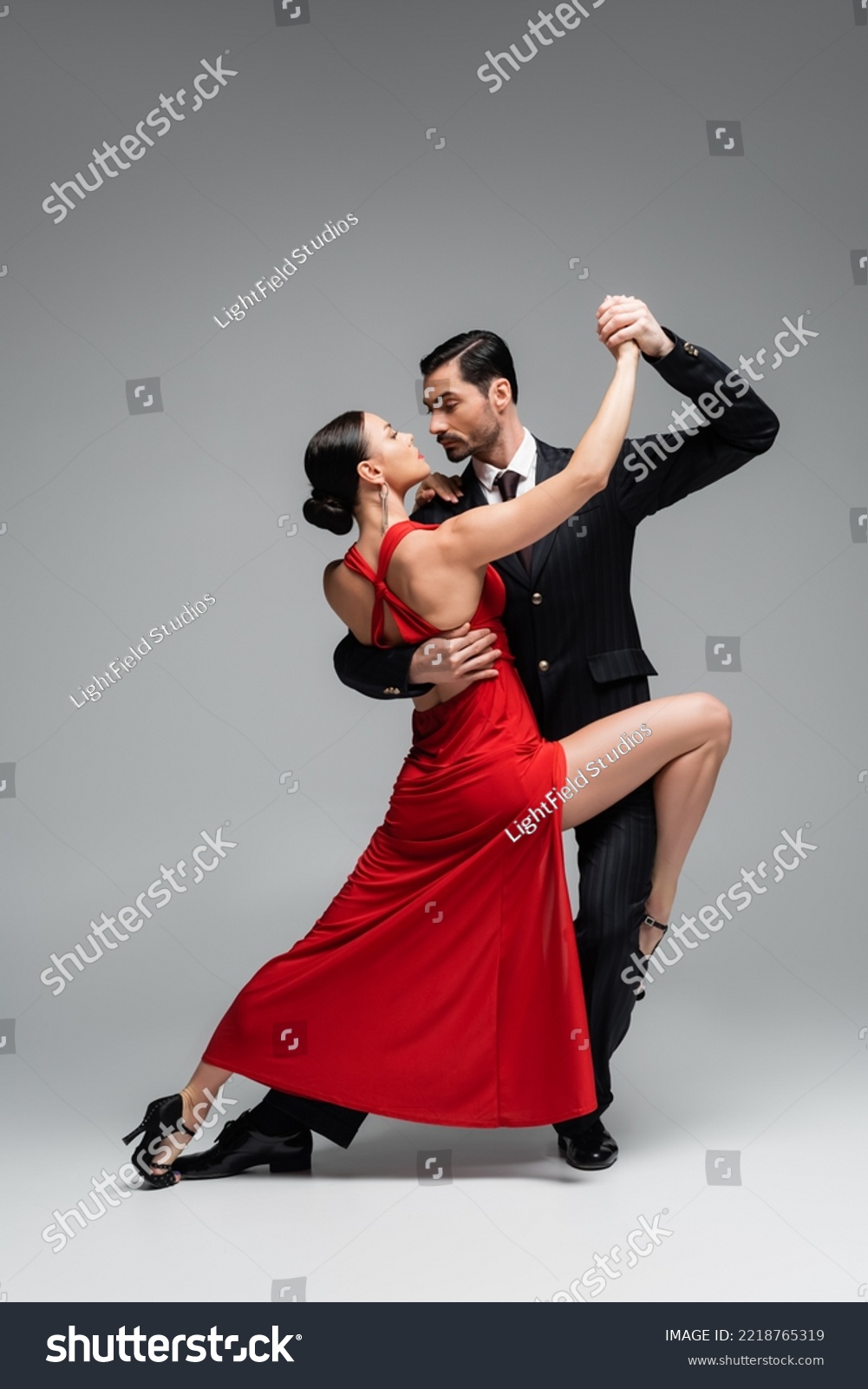 Domina el tango: Consejos para mejorar tu técnica y atrapar el ritmo