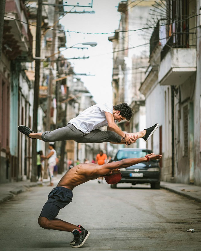 Aprende a bailar rumba urbana: Descubre tus primeros pasos en este estilo apasionante